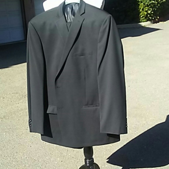 Men's suit